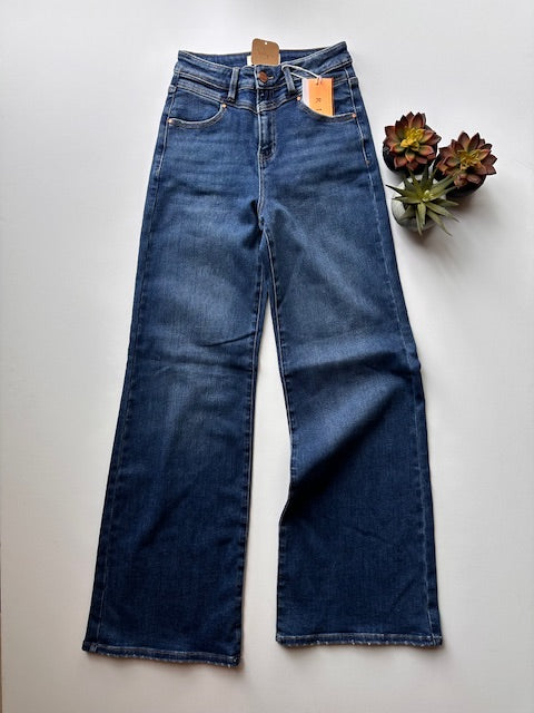 The Rhonin Front Yoke Risen Jeans